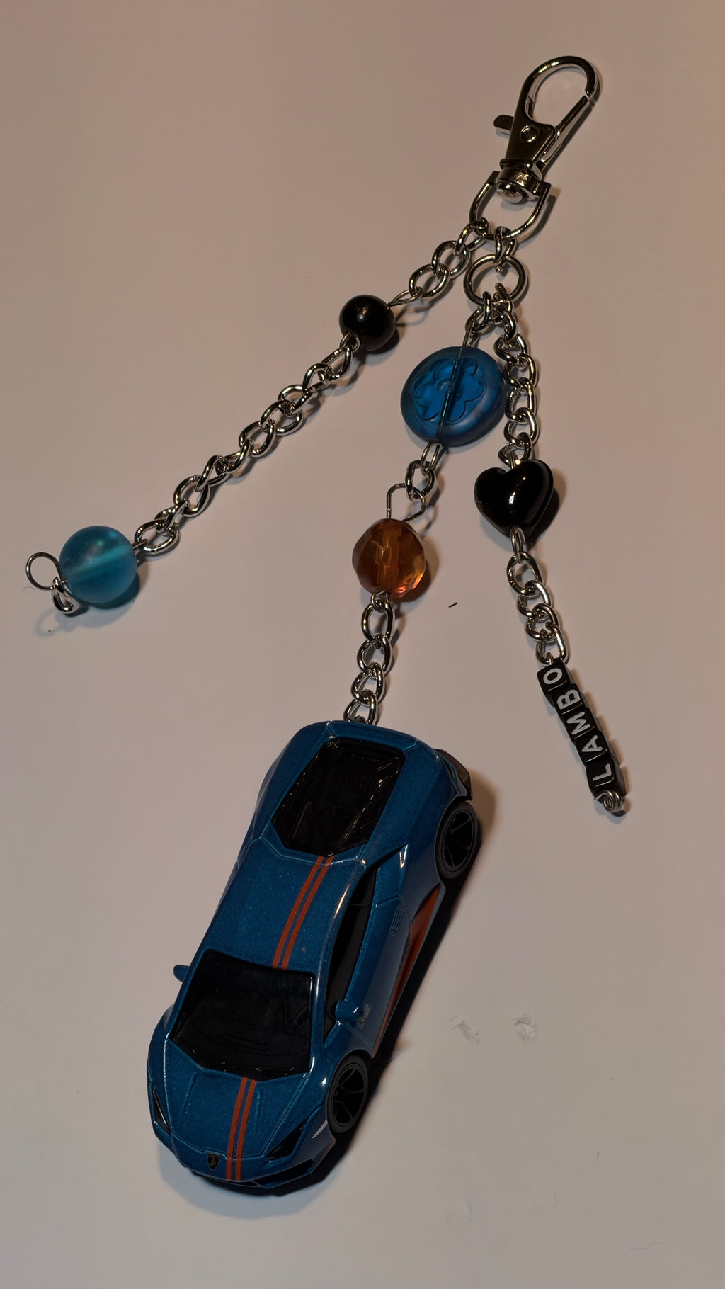 Lamborghini Huracan keychain ￼