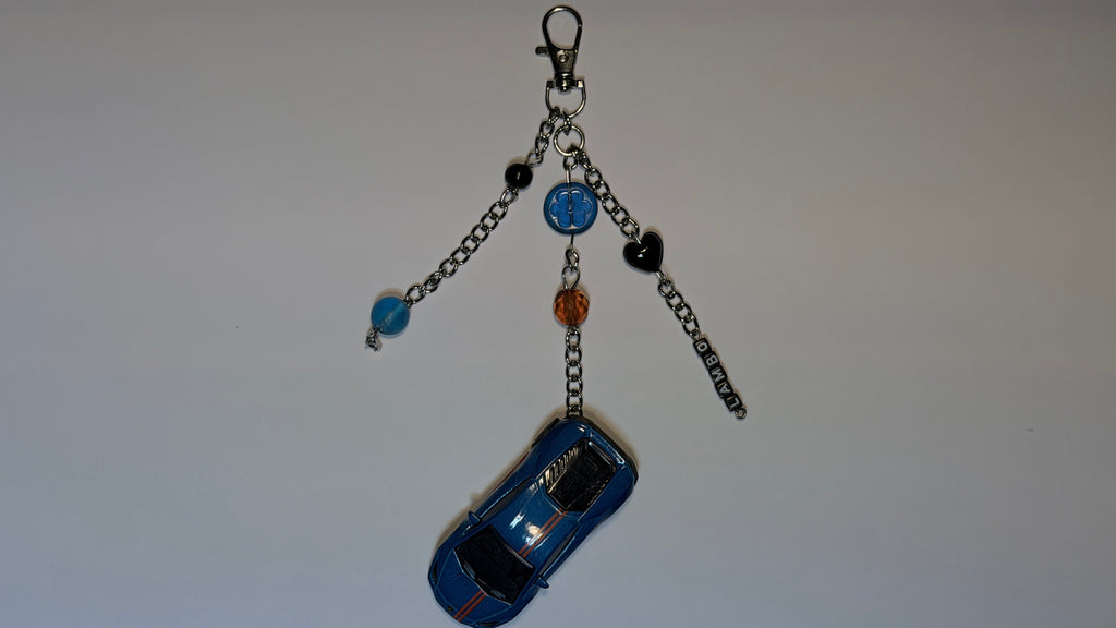 Lamborghini Huracan keychain ￼